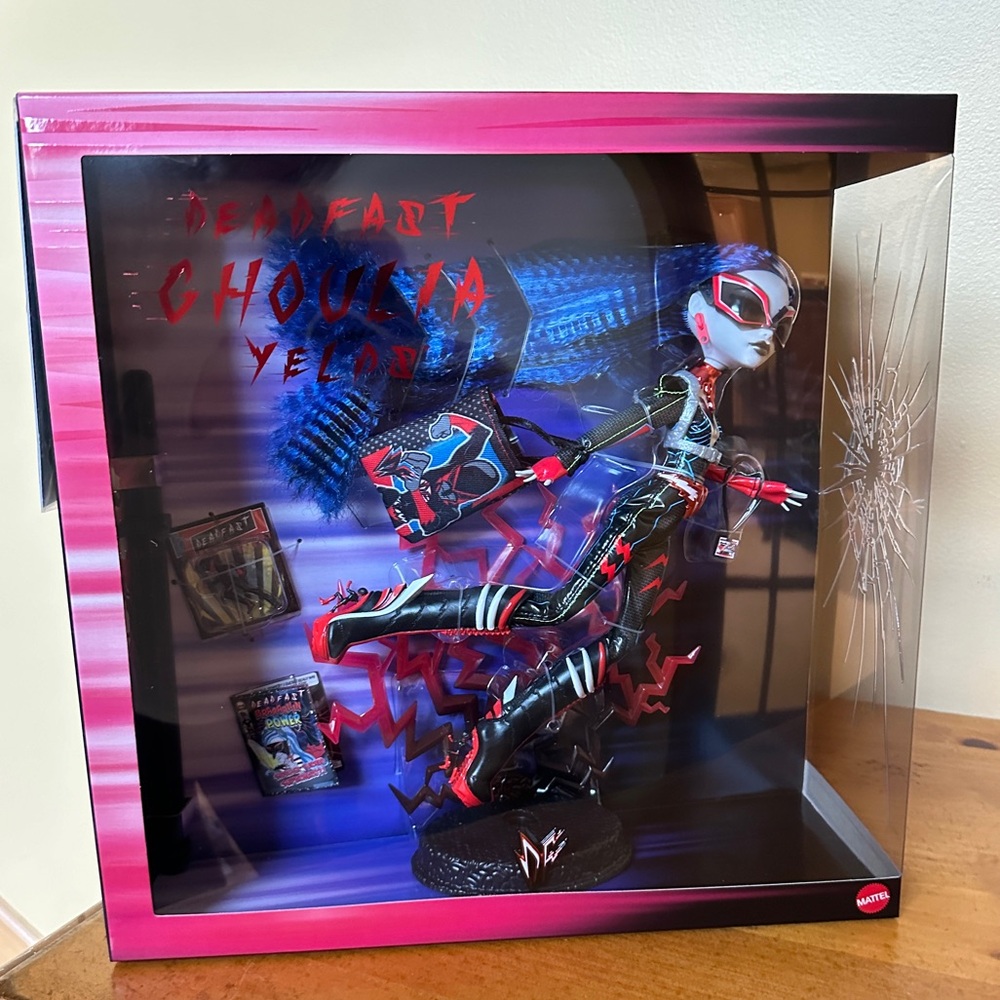 NRFB 2024 SDCC Monster High Dead Fast Ghoulia Yelps